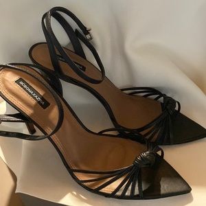 BGBG BLACK LEATHER HEELS